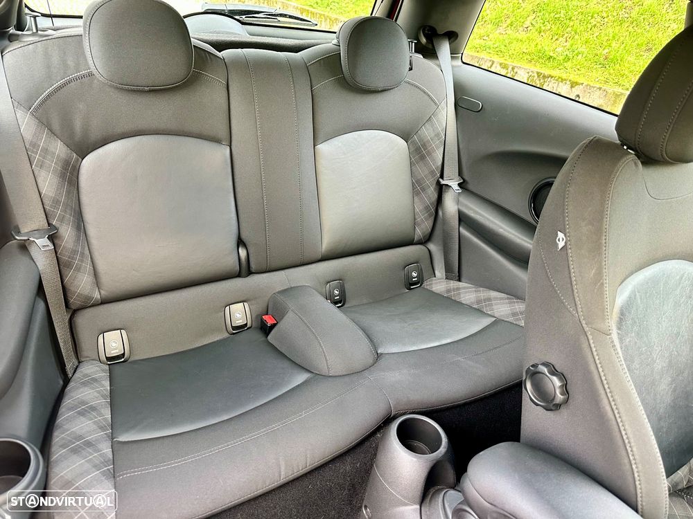 MINI 3 Portas Cooper D - 39