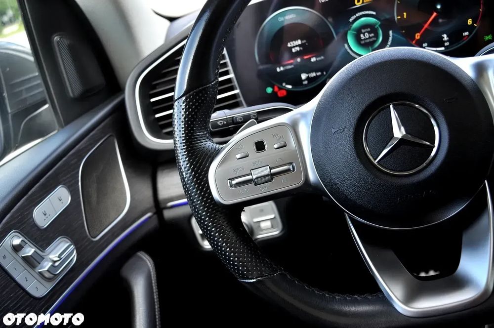 Mercedes-Benz GLE 300 d 4Matic 9G-TRONIC AMG Line - 24