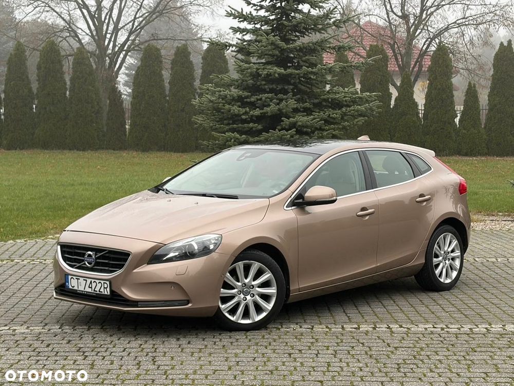 Volvo V40 D2 Summum - 2