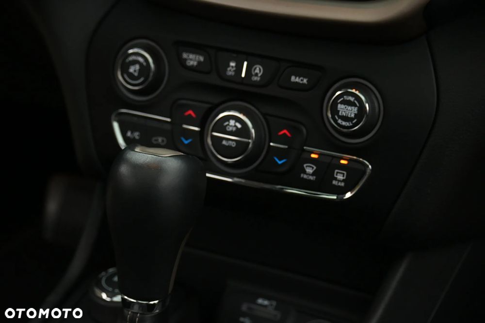 Jeep Cherokee 2.0 Multijet Active Drive II Automatik Limited - 25