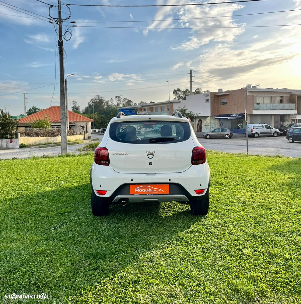 Dacia Sandero 1.0 TCe Stepway - 4