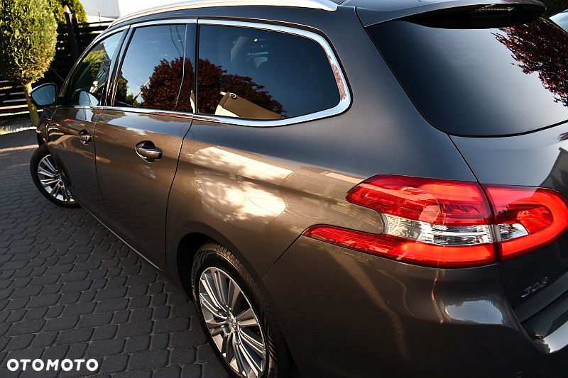 Peugeot 308 BlueHDi FAP 130 Stop & Start Allure - 32