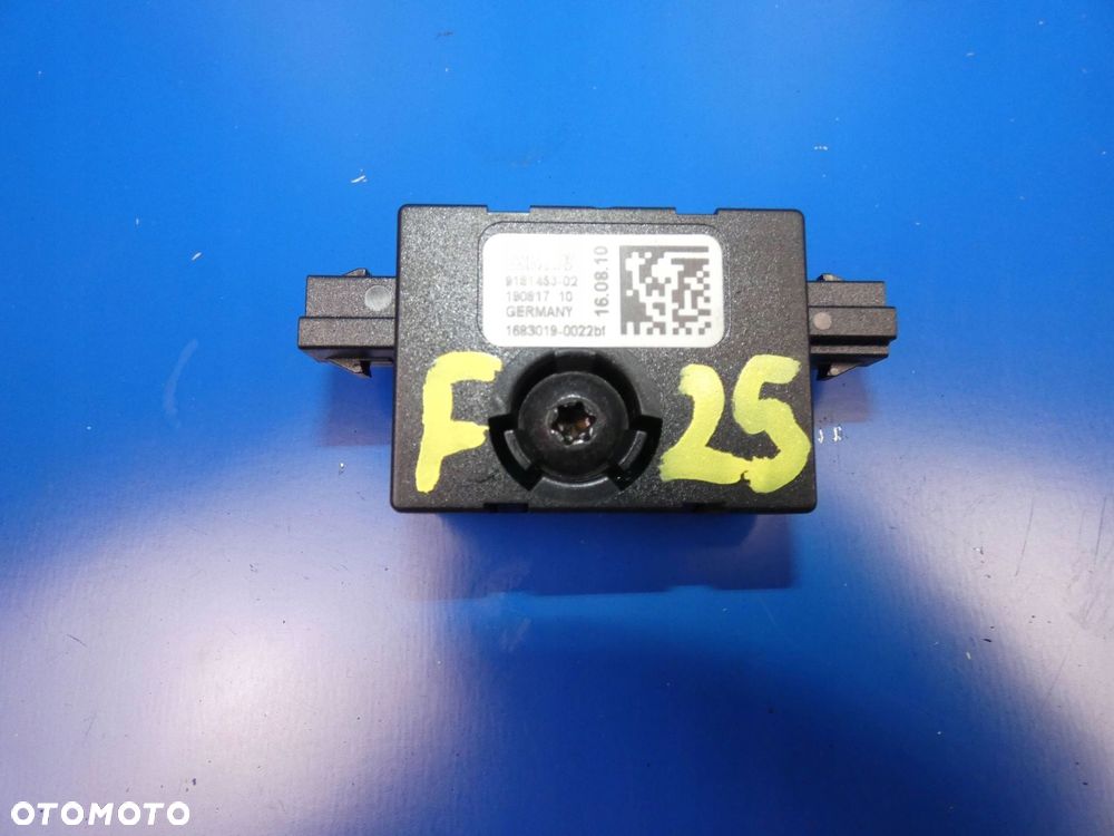 BMW X3 F25 WZMACNIACZ ANTENY - 1