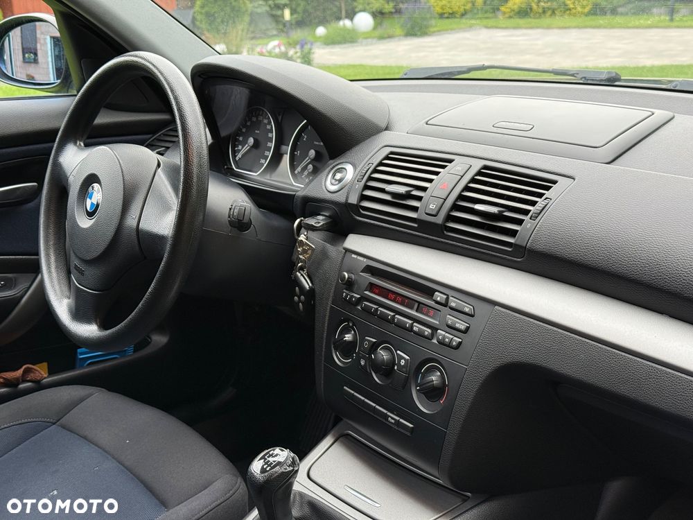 BMW Seria 1 116i - 19