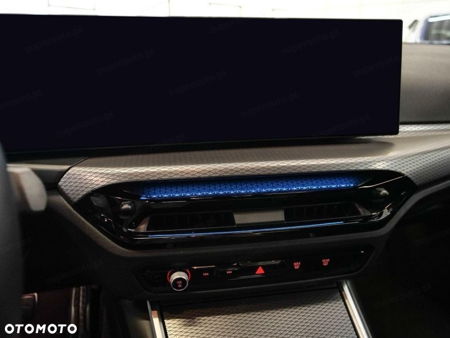 BMW Seria 3 330i xDrive M Sport sport - 9