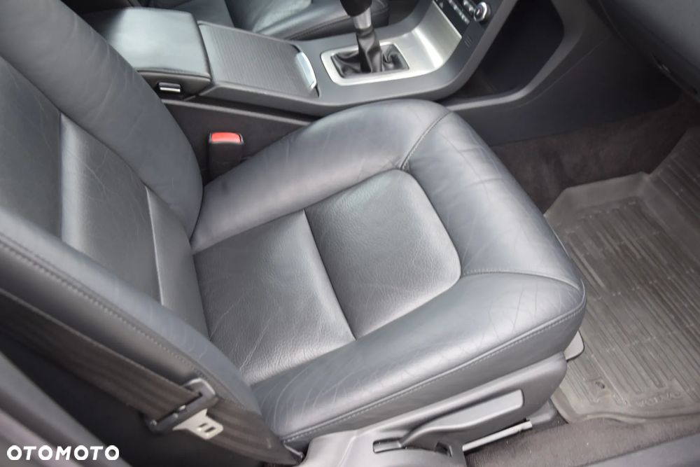 Volvo S80 2.5T Momentum - 30