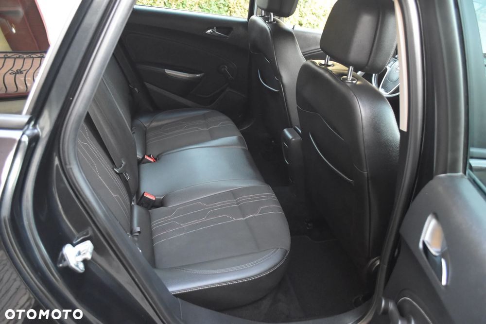 Opel Astra 1.4 Turbo Sports Tourer - 26