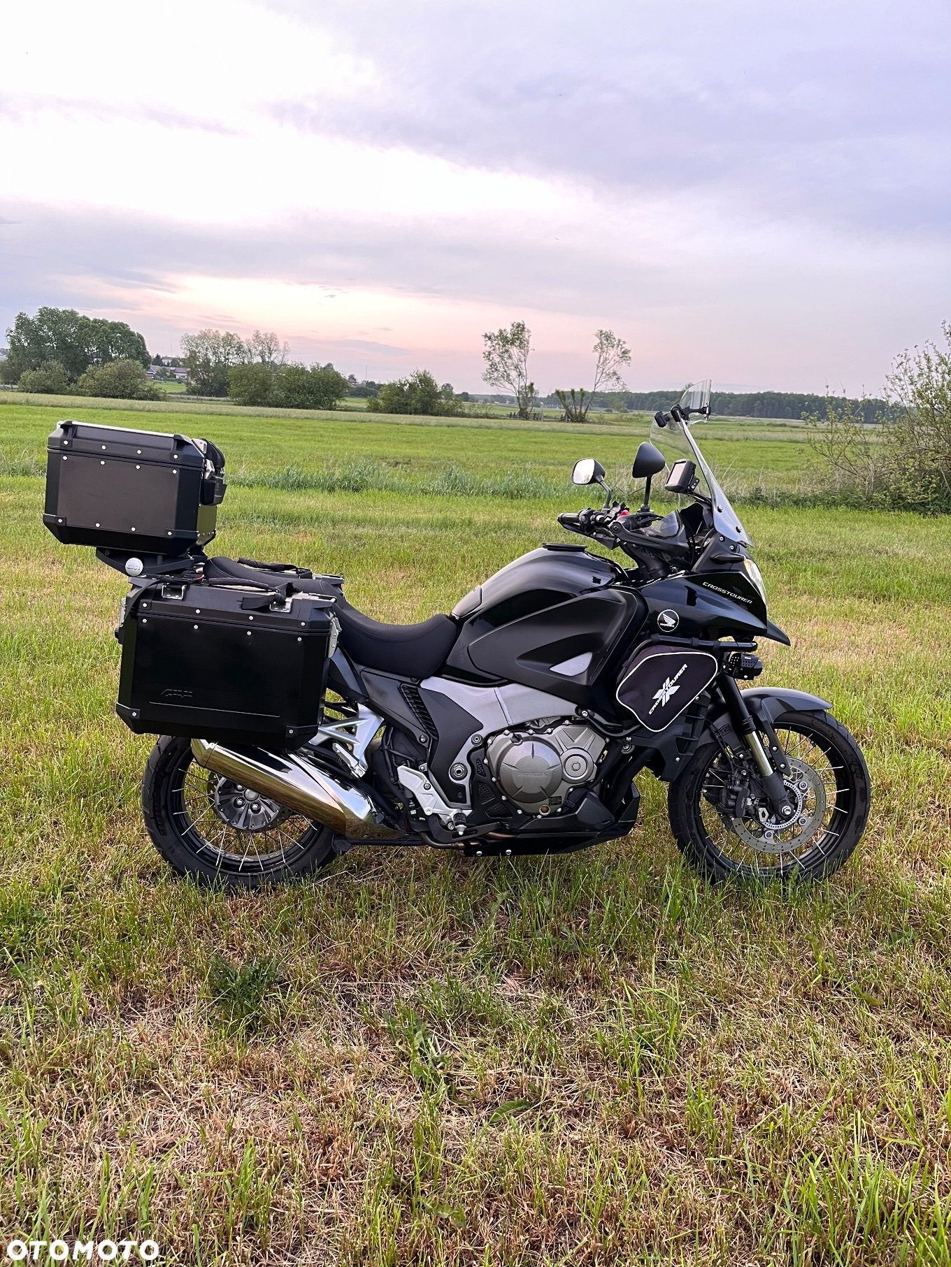 Honda VFR - 14