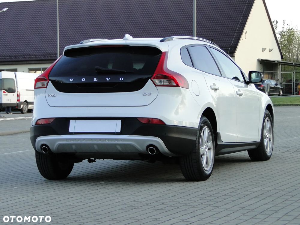 Volvo V40 Cross Country D3 Ocean Race - 3