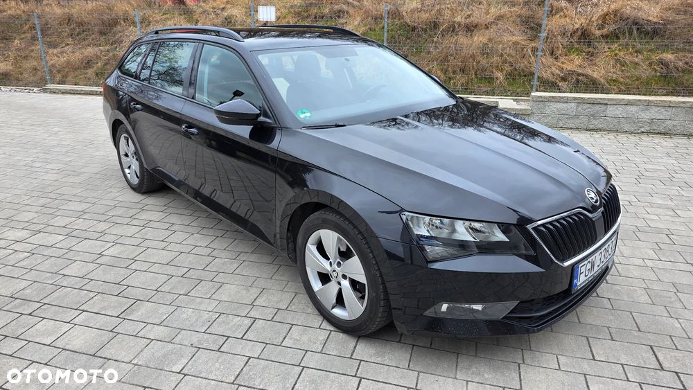 Skoda Superb 1.6 TDI GreenLine - 9