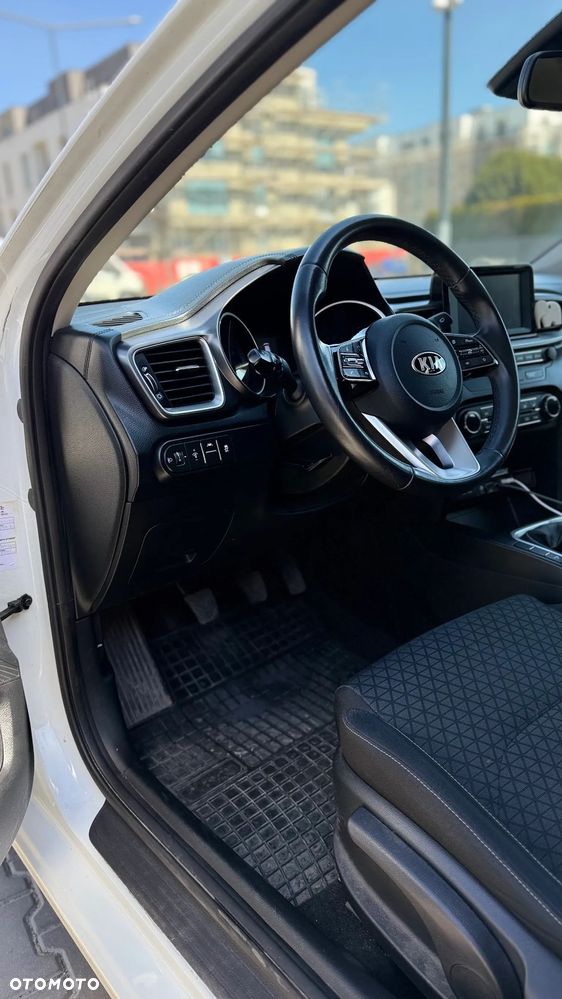 Kia Ceed 1.4 M - 8