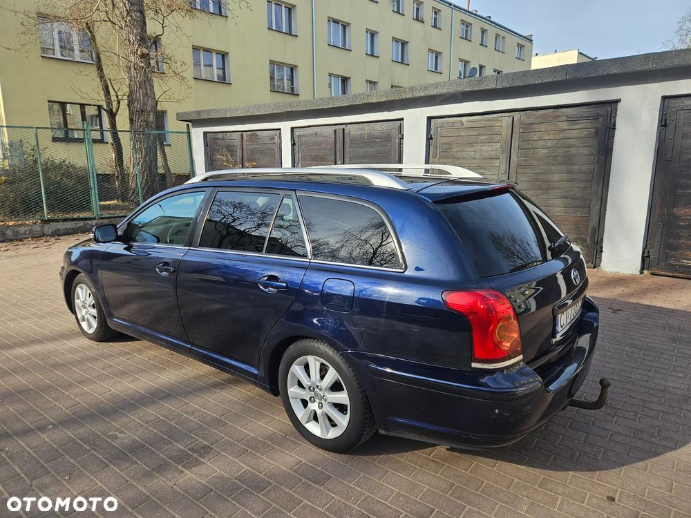 Toyota Avensis 1.8 VVT-i Combi - 5