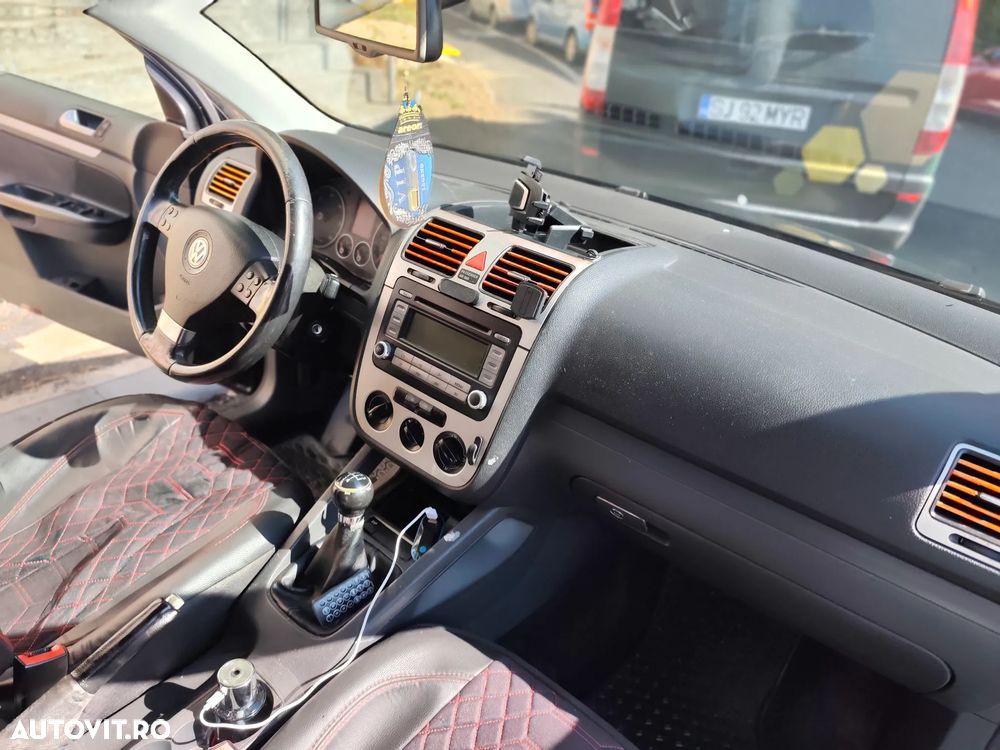 Volkswagen Golf - 14