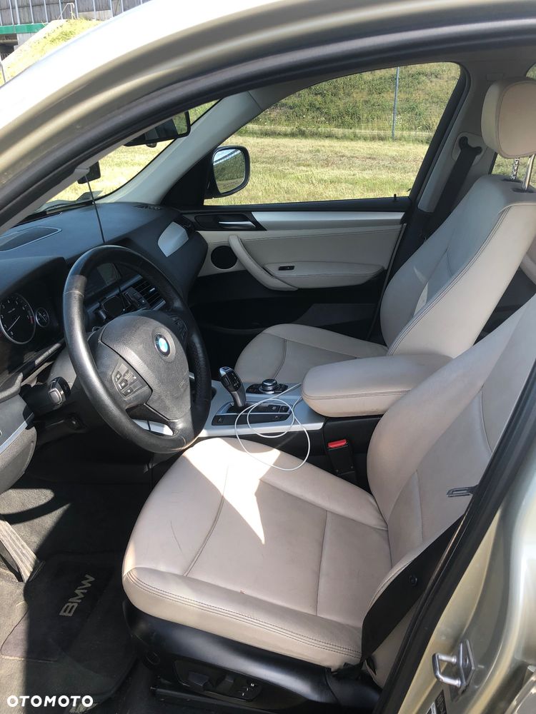 BMW X3 28i xDrive - 11