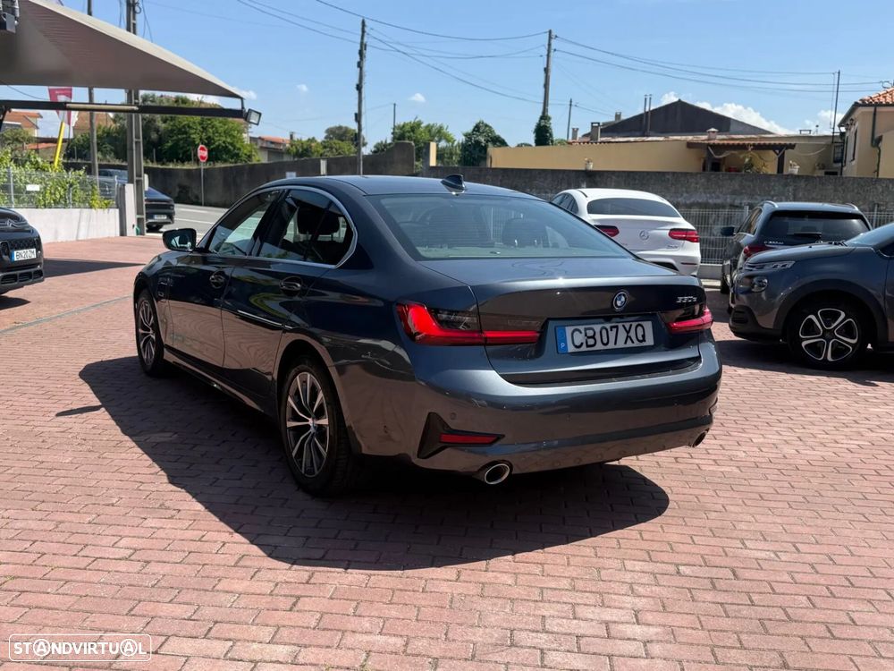 BMW 330 e Aut. Luxury Line - 4