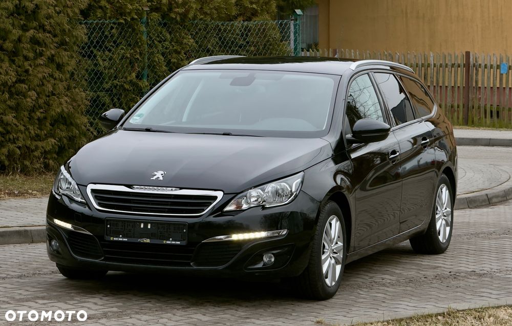 Peugeot 308 - 1