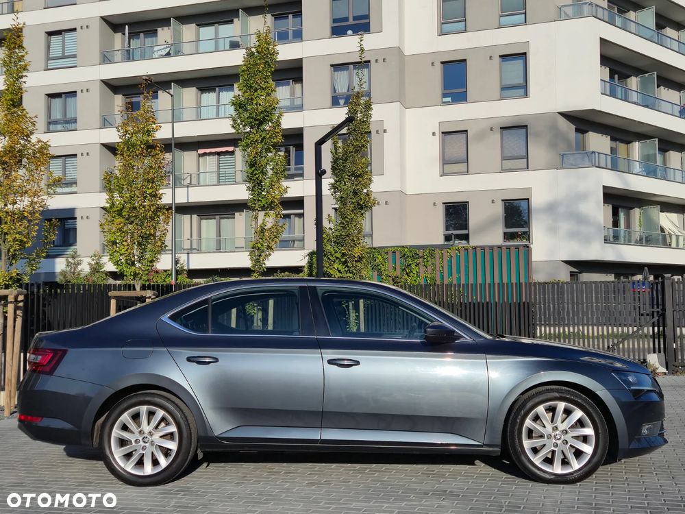 Skoda Superb 2.0 TDI SCR Ambition DSG - 6
