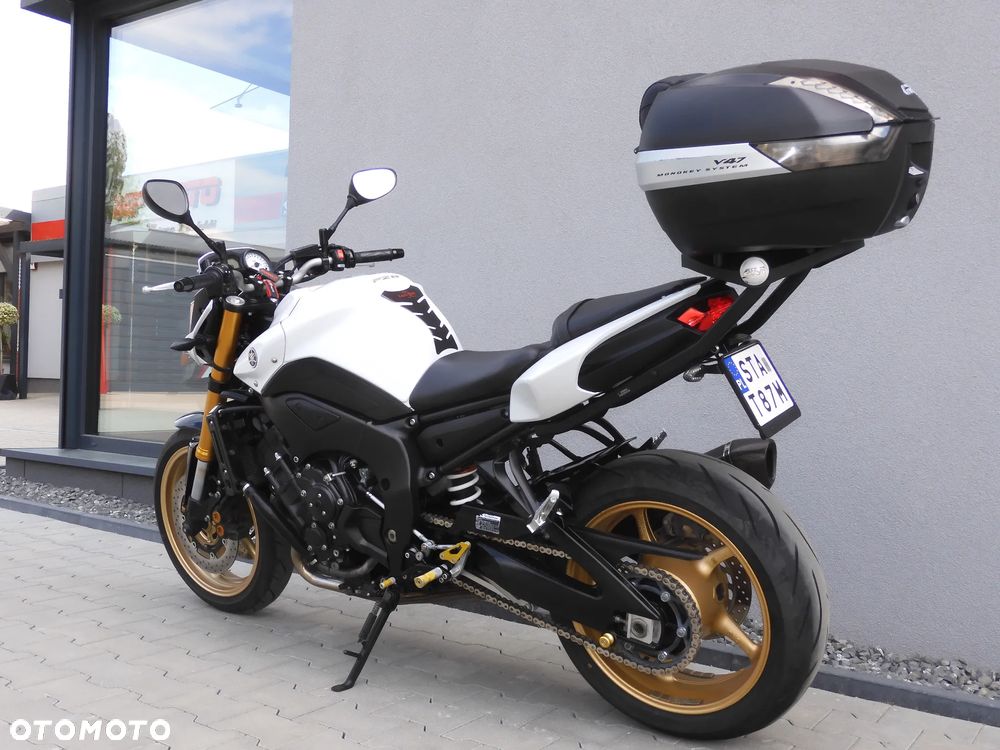 Yamaha FZ8 - 32