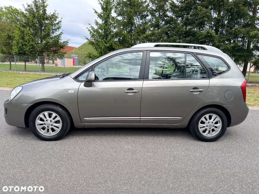 Kia Carens 1.7 CRDi 115 Fifa World Cup Edition - 2