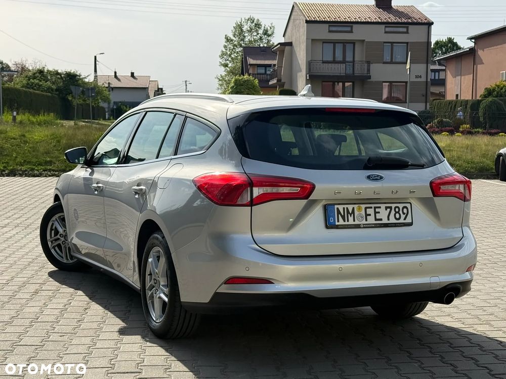 Ford Focus 2.0 TDCi Titanium ASS - 13