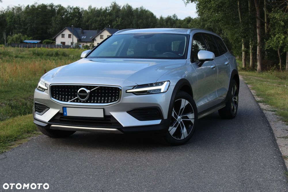 Volvo V60 Cross Country B4 D AWD Geartronic Pro - 2