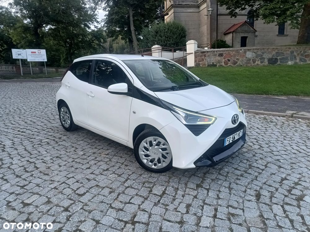 Toyota Aygo 1.0 VVT-i Color Edition - 1