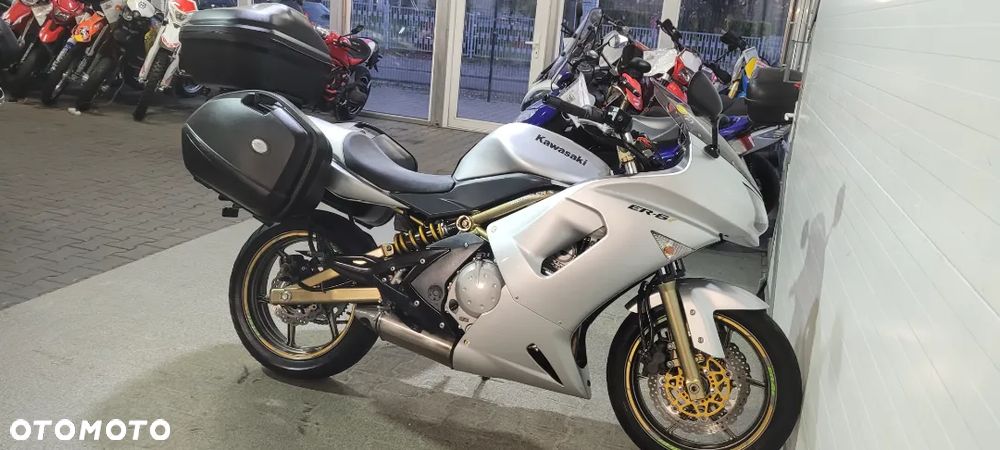 Kawasaki ER - 28