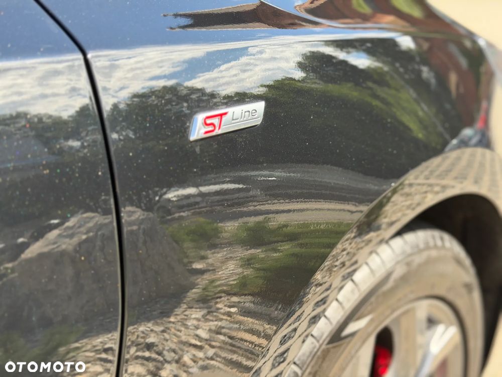 Ford Focus 1.0 EcoBoost mHEV ST-Line - 23