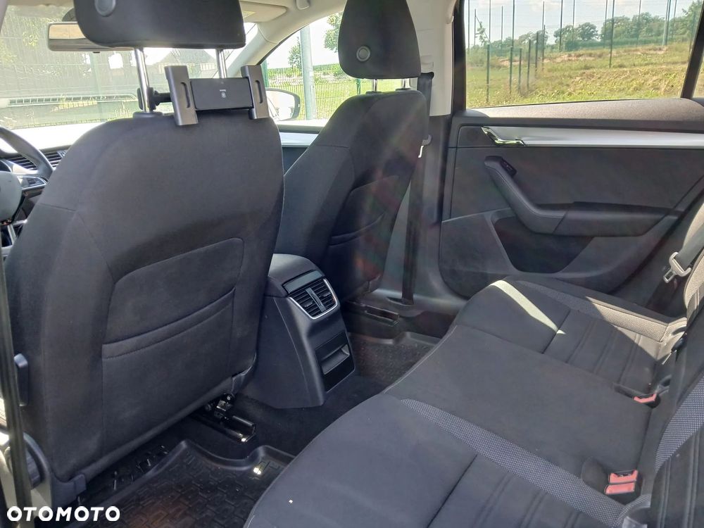 Skoda Octavia 1.5 TSI ACT Ambition - 11
