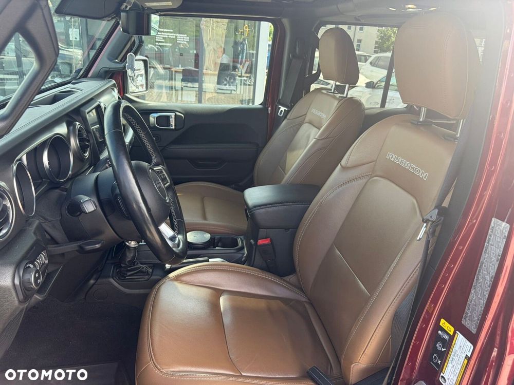 Jeep Wrangler - 4