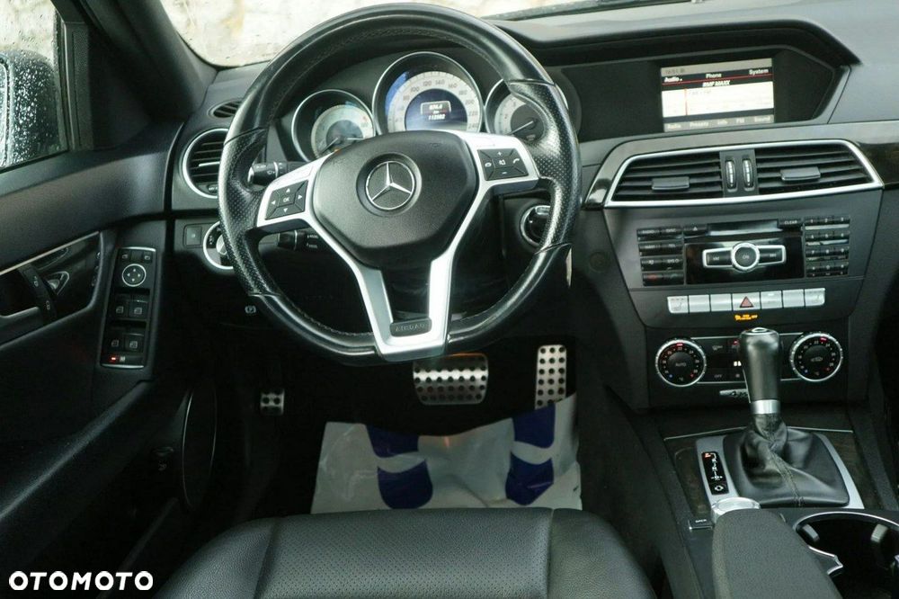 Mercedes-Benz Klasa C 350 BlueEff 4-Matic Avantgarde - 33