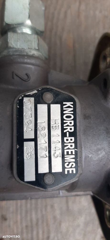 Supapa/maneta frana de mana Knorr Bremse cod 182171 - 3