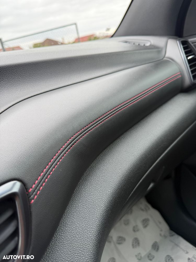 Hyundai Tucson 1.6 GDI 4WD DCT N Line - 16