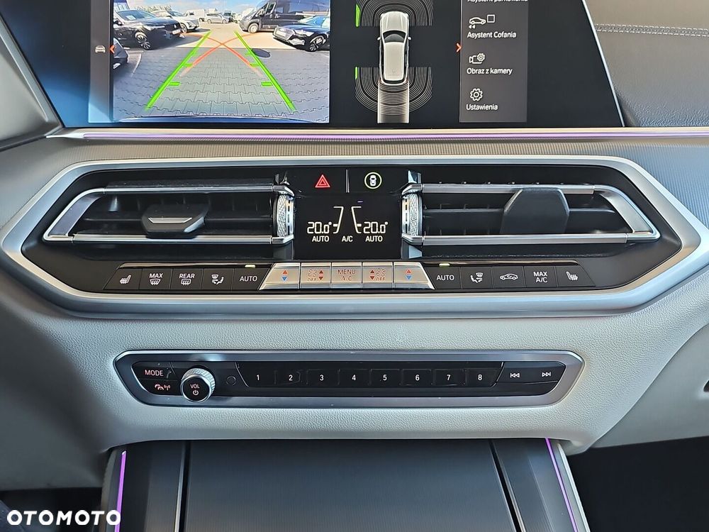 BMW X5 xDrive40d - 26