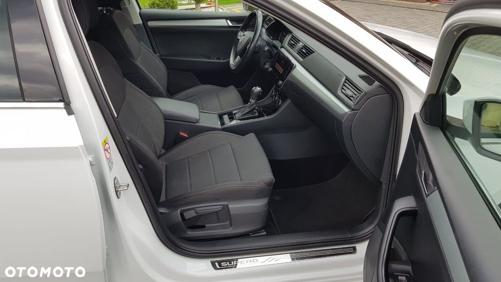 Skoda Superb 2.0 TDI 4x4 DSG Ambition - 28