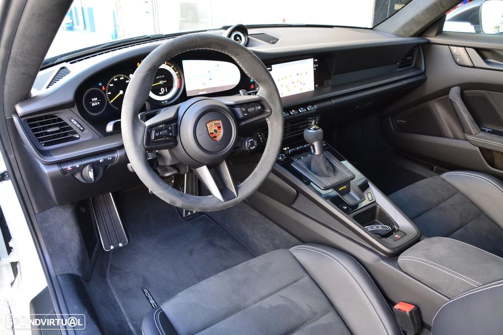 Porsche 911 (992) GT3 PDK - 28