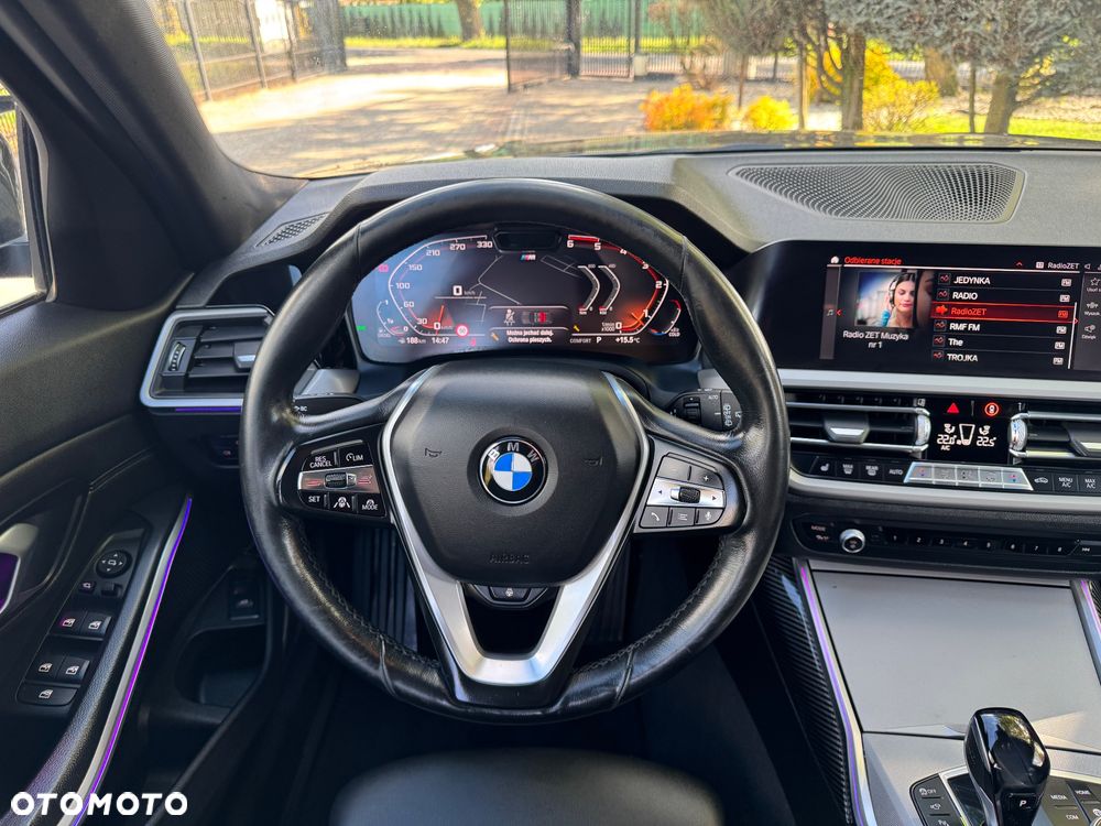 BMW Seria 3 330d xDrive M Sport - 21