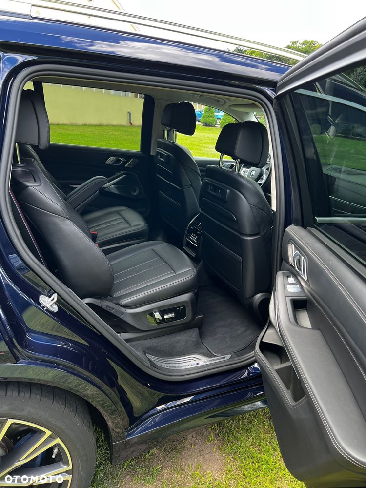 BMW X7 - 25