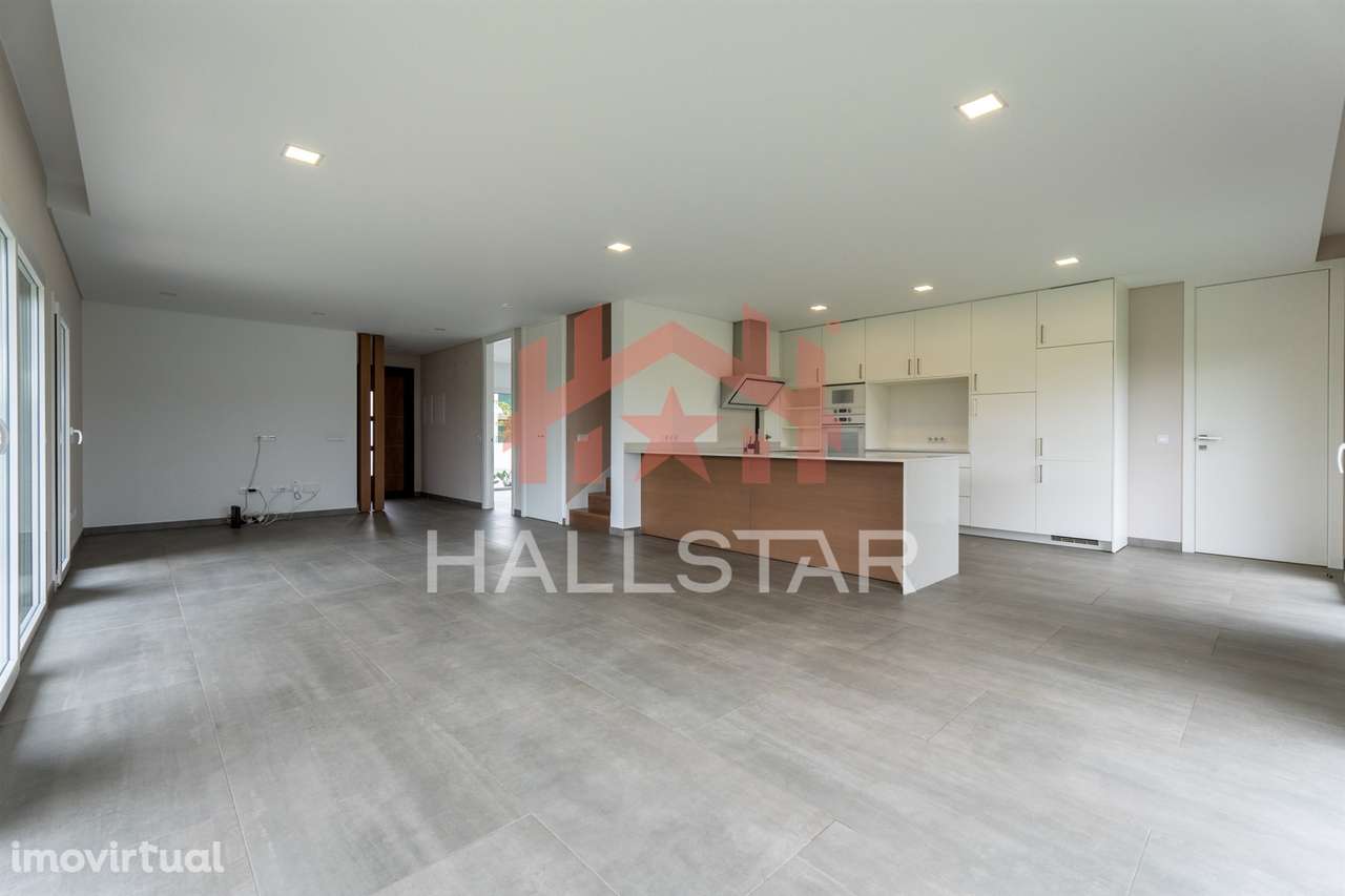 Moradia T3+1 / Arrendamento / Parceiros - Grande imagem: 4/41