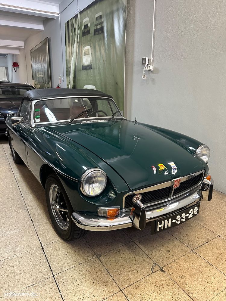 MG MGB - 23