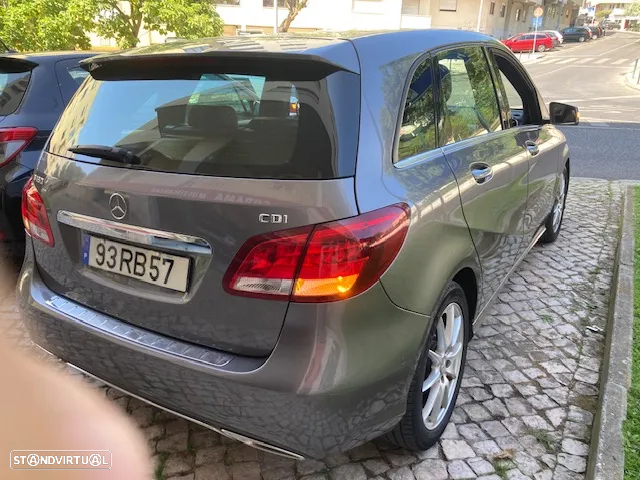 Mercedes-Benz B 180 CDi Urban - 2