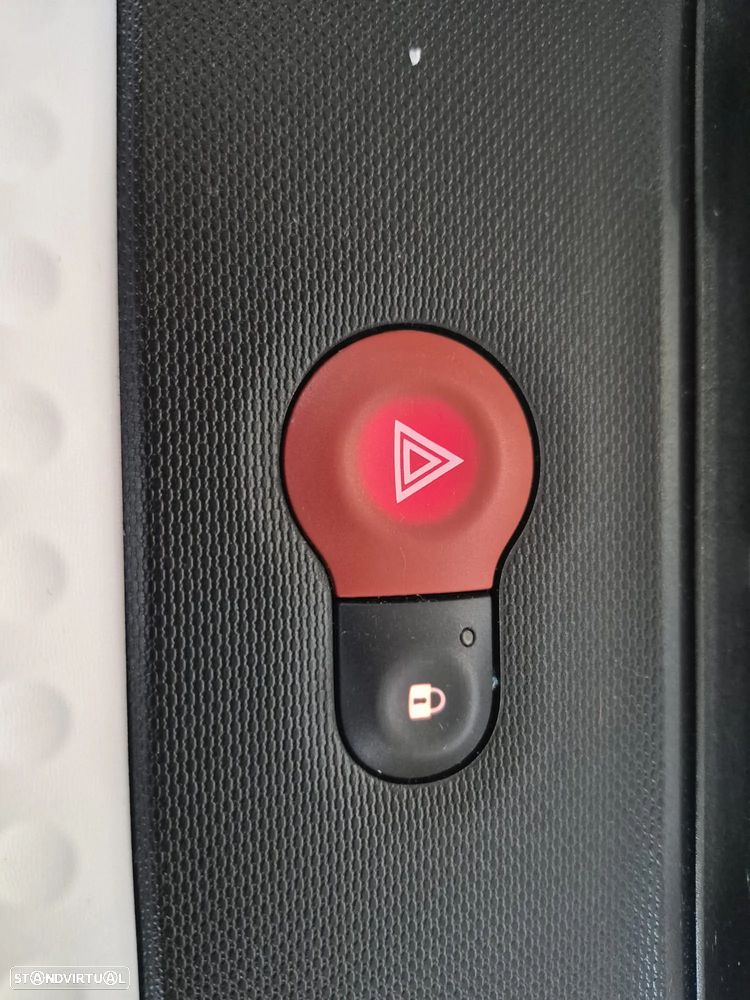 Renault Twingo Z.E. 22 Intens - 28