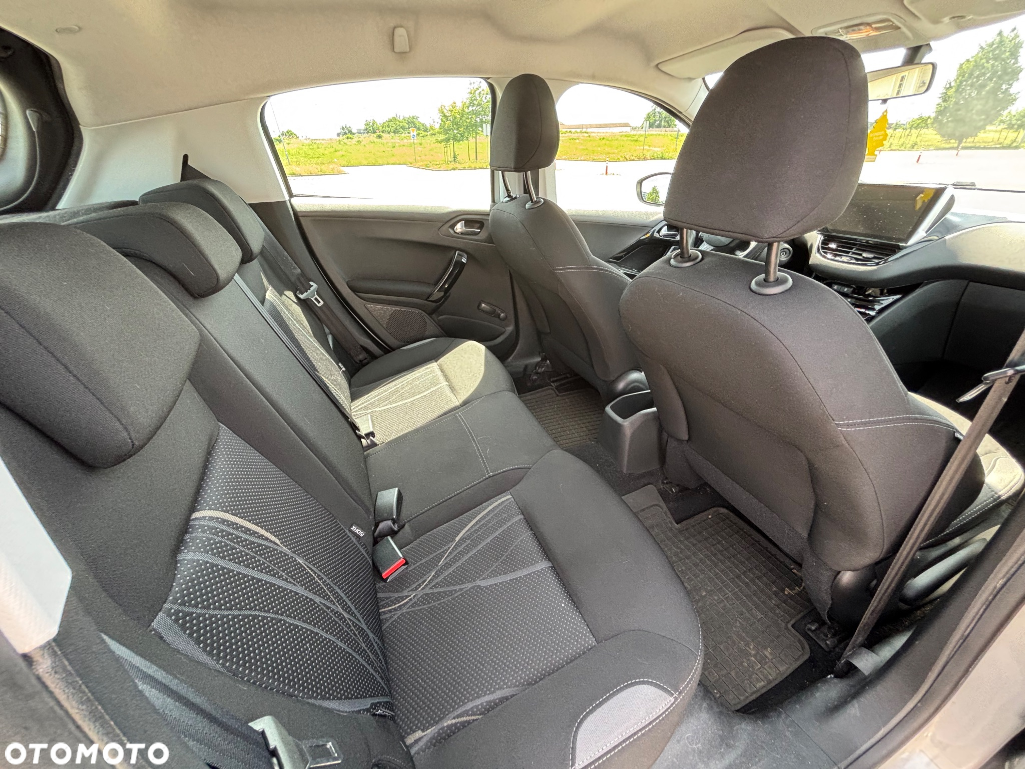 Peugeot 208 1.6 e-HDi Active STT - 10