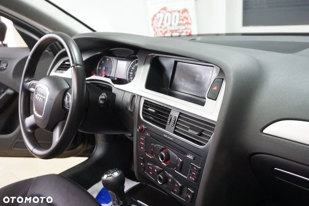 Audi A4 Avant 2.0 TDI DPF Ambiente - 19