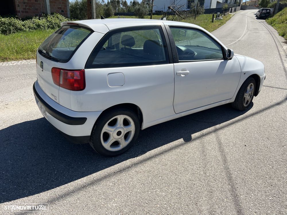 SEAT Ibiza - 5