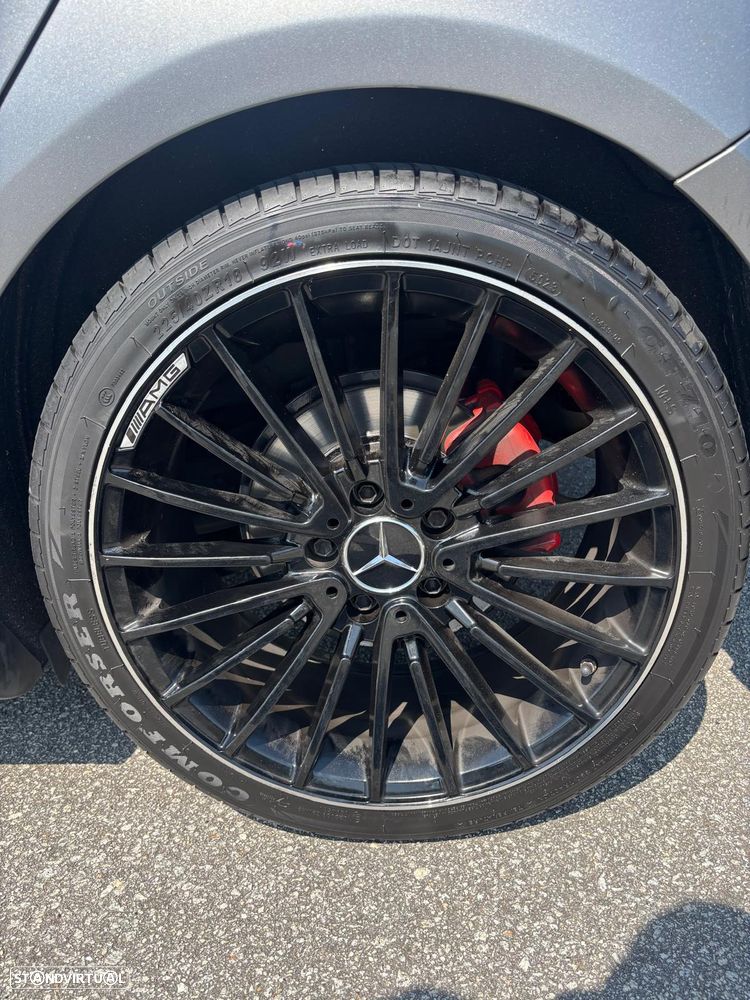 Mercedes-Benz A 200 d AMG Line - 2