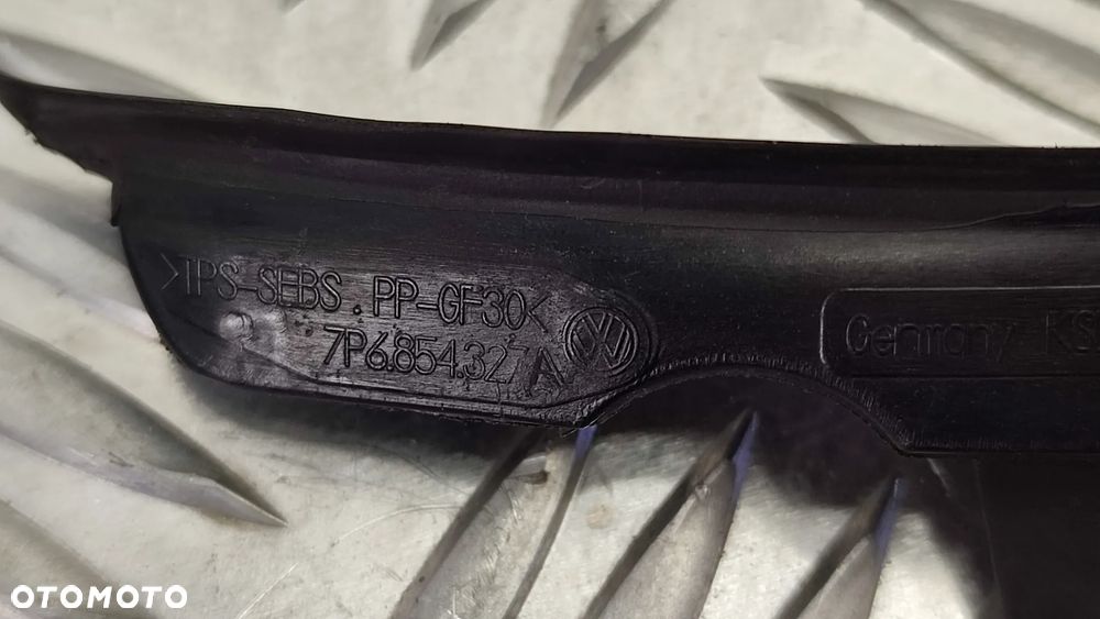 VW TOUAREG 7P 10-18R LISTWA LISTWY USZCZELKI SZYBY CZOLOWEJ LISTWA SZYBY CZOŁOWEJ PRZÓD PRAWA 7P6854328 LEWA 7P6854327 - 4