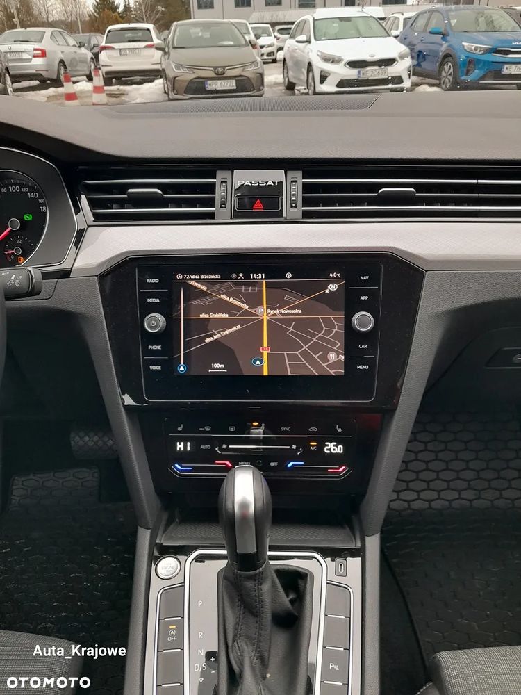 Volkswagen Passat 2.0 TSI Business DSG - 12