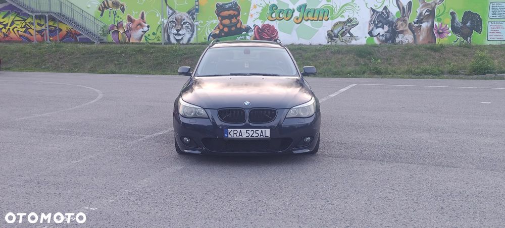 BMW Seria 5 523i - 2