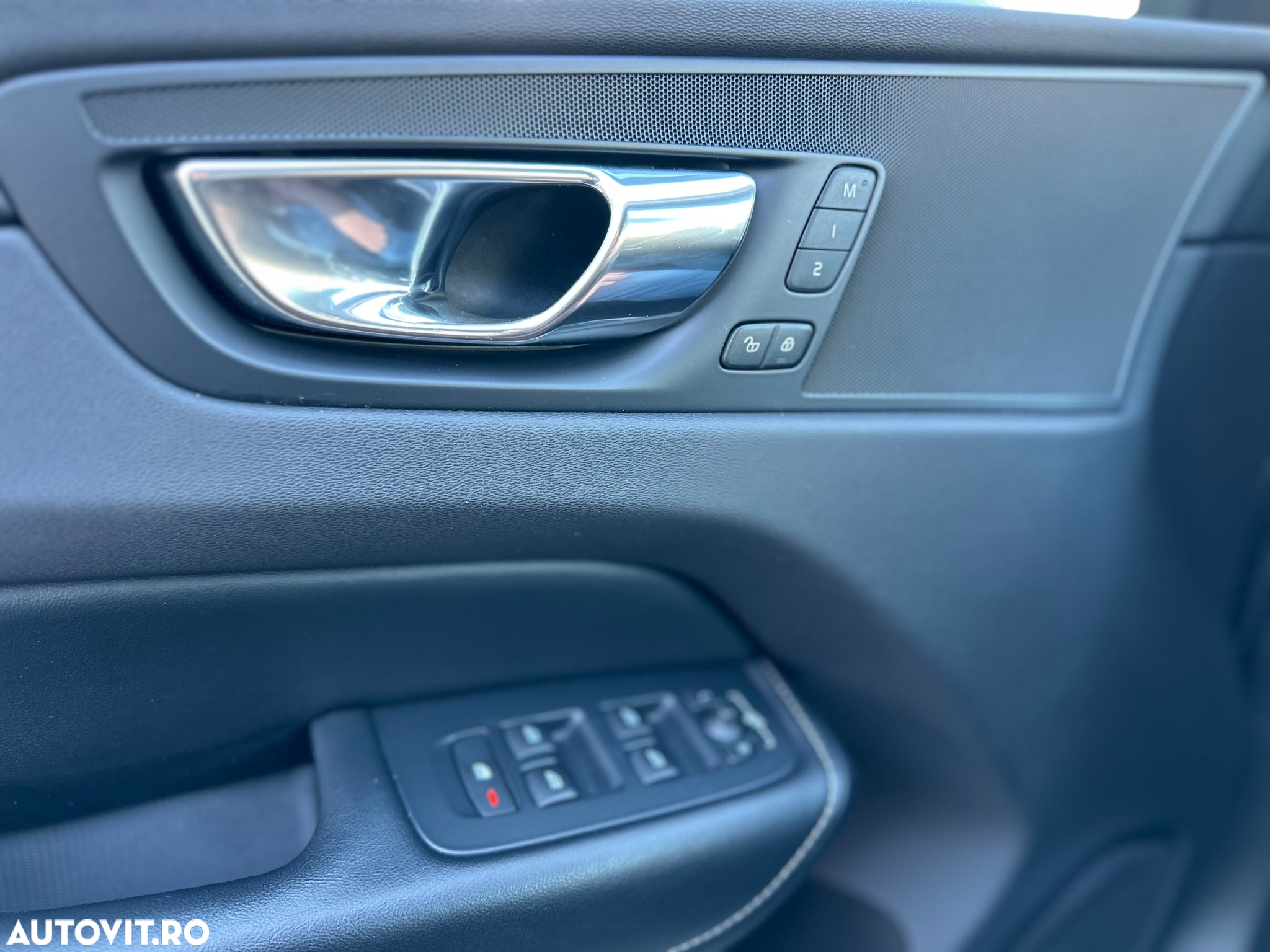 Volvo XC 60 D5 AWD Inscription - 9